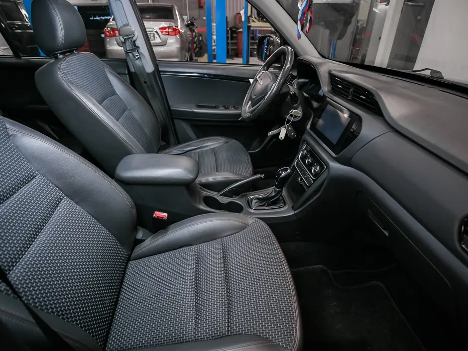 «Авто на Неве»