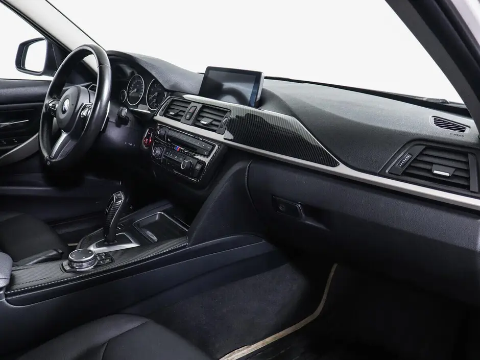 «Авто на Неве»