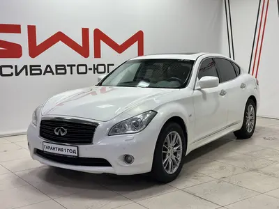 Infiniti M