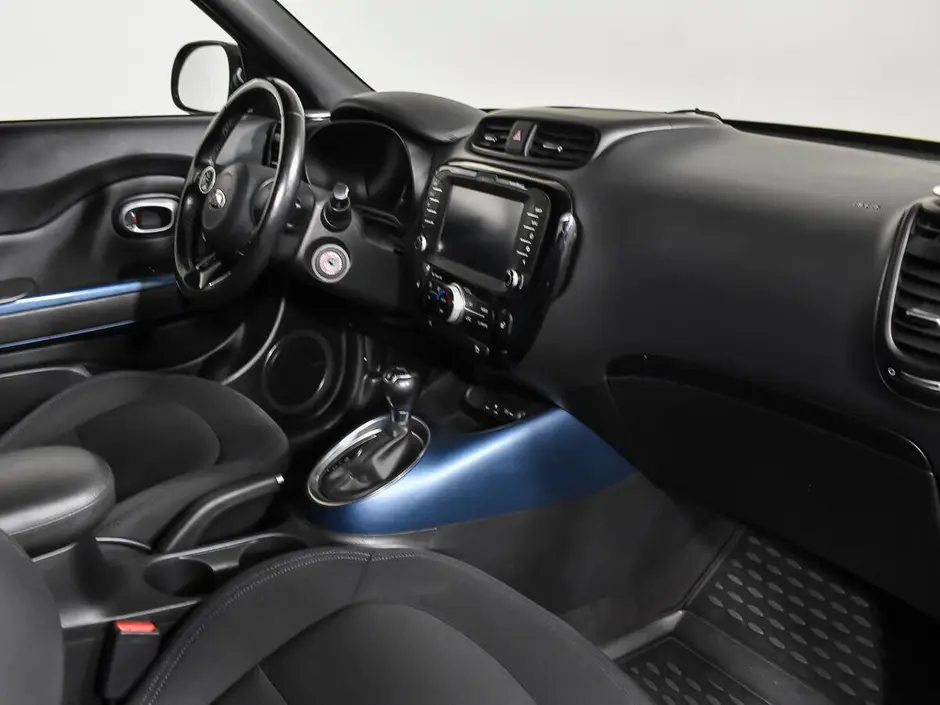 «Авто на Неве»