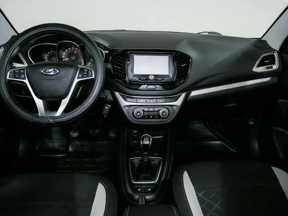 «Авто на Неве»