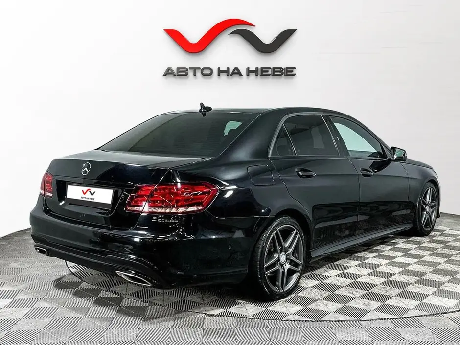 «Авто на Неве»