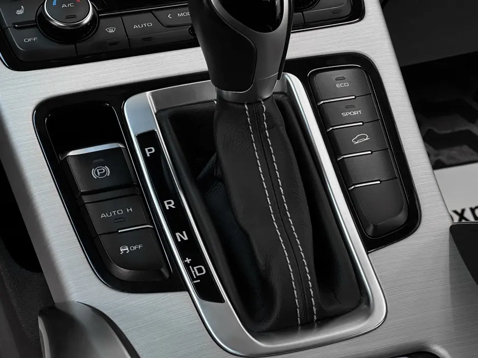 «Авто на Неве»