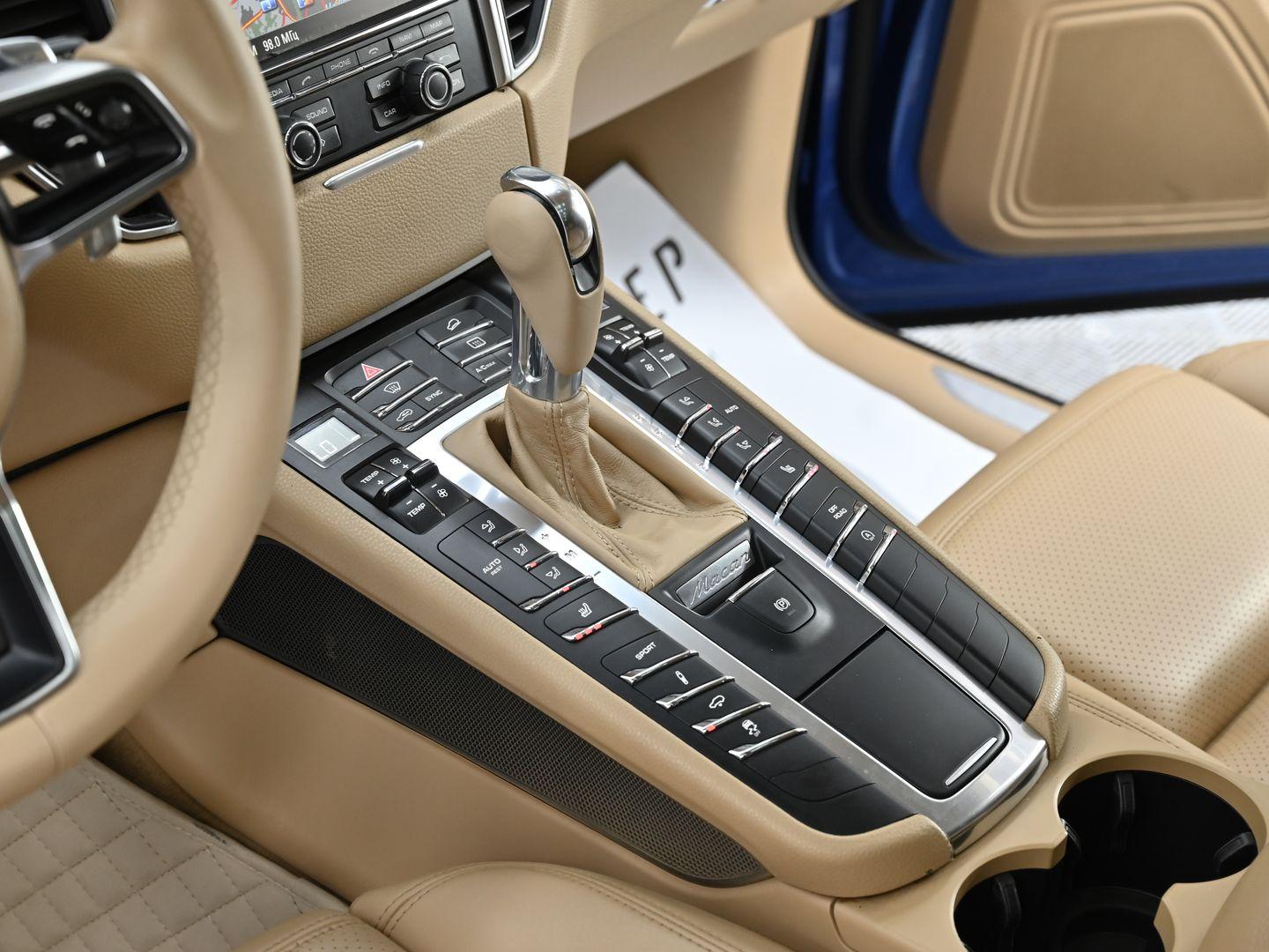 фото автомобиля 12