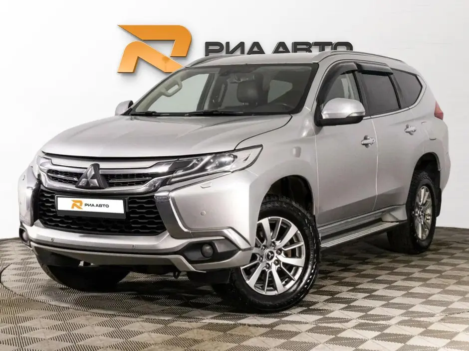 Mitsubishi Pajero Sport, 2017 г.