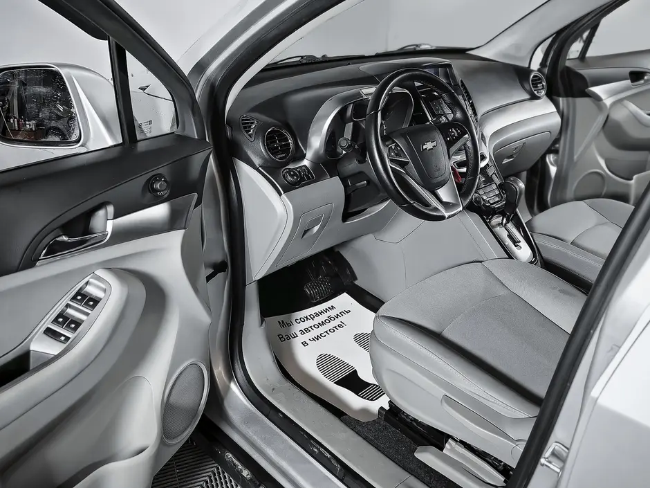 «Авто на Неве»