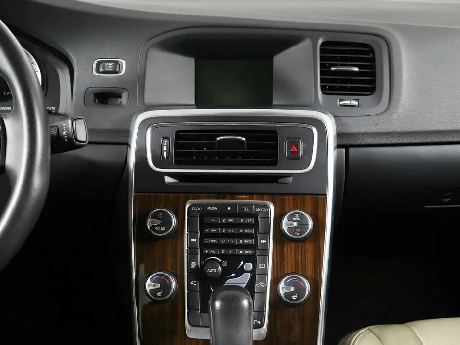 «Авто на Неве»