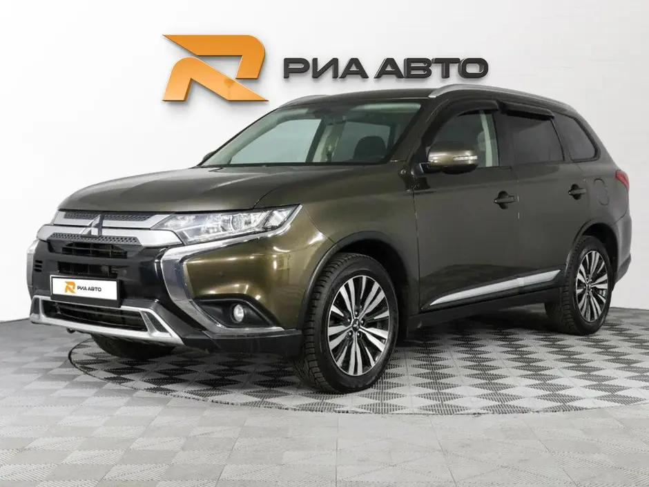 Mitsubishi Outlander, 2018 г.