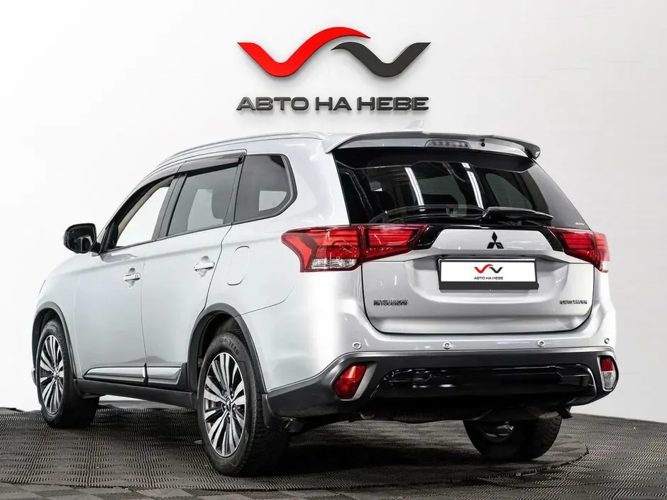«Авто на Неве»