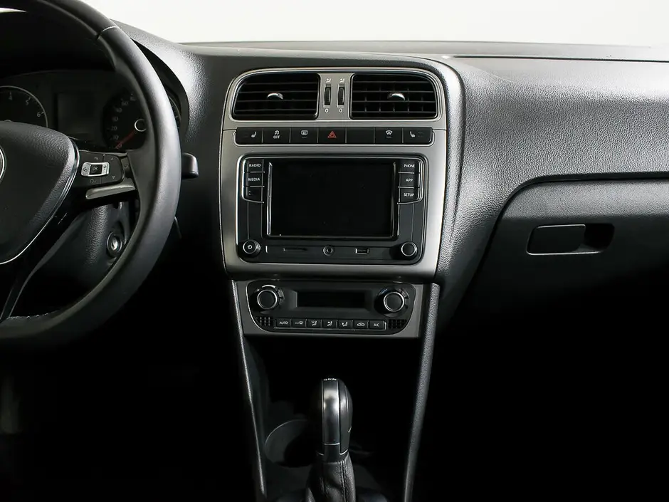 «Авто на Неве»