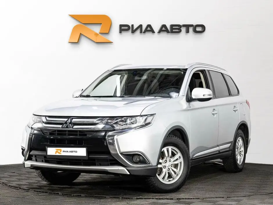 Mitsubishi Outlander, 2016 г.