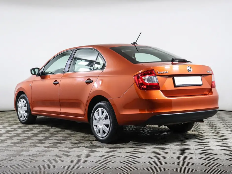 «Авто на Неве»