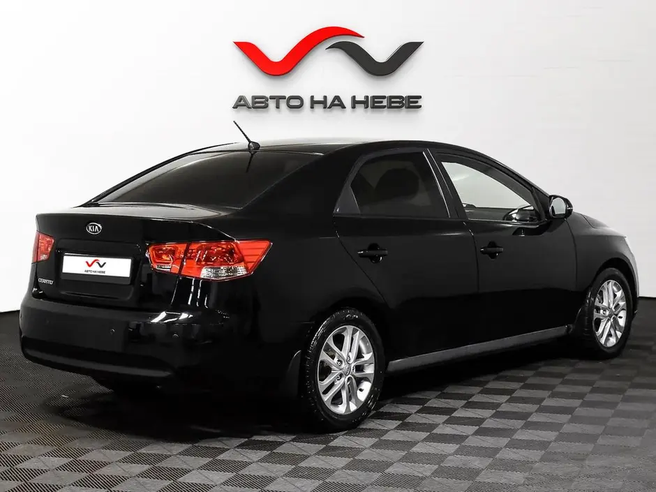«Авто на Неве»