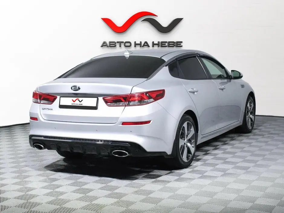 «Авто на Неве»