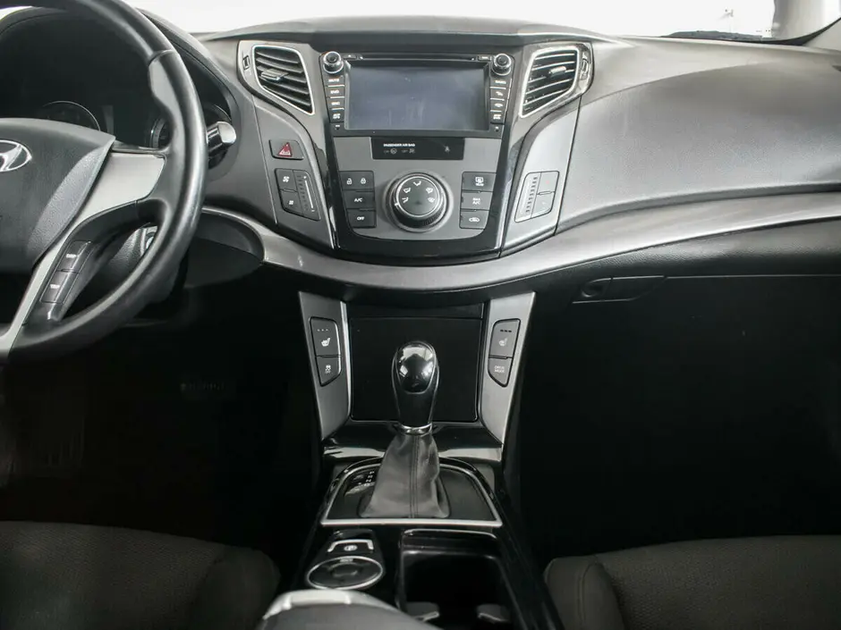 «Авто на Неве»