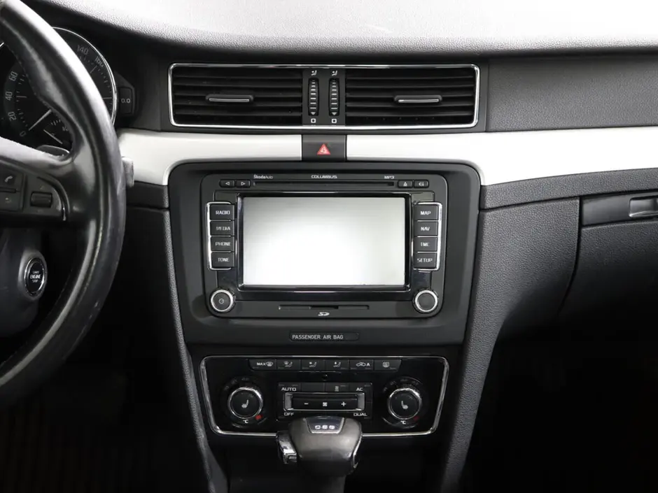 «Авто на Неве»