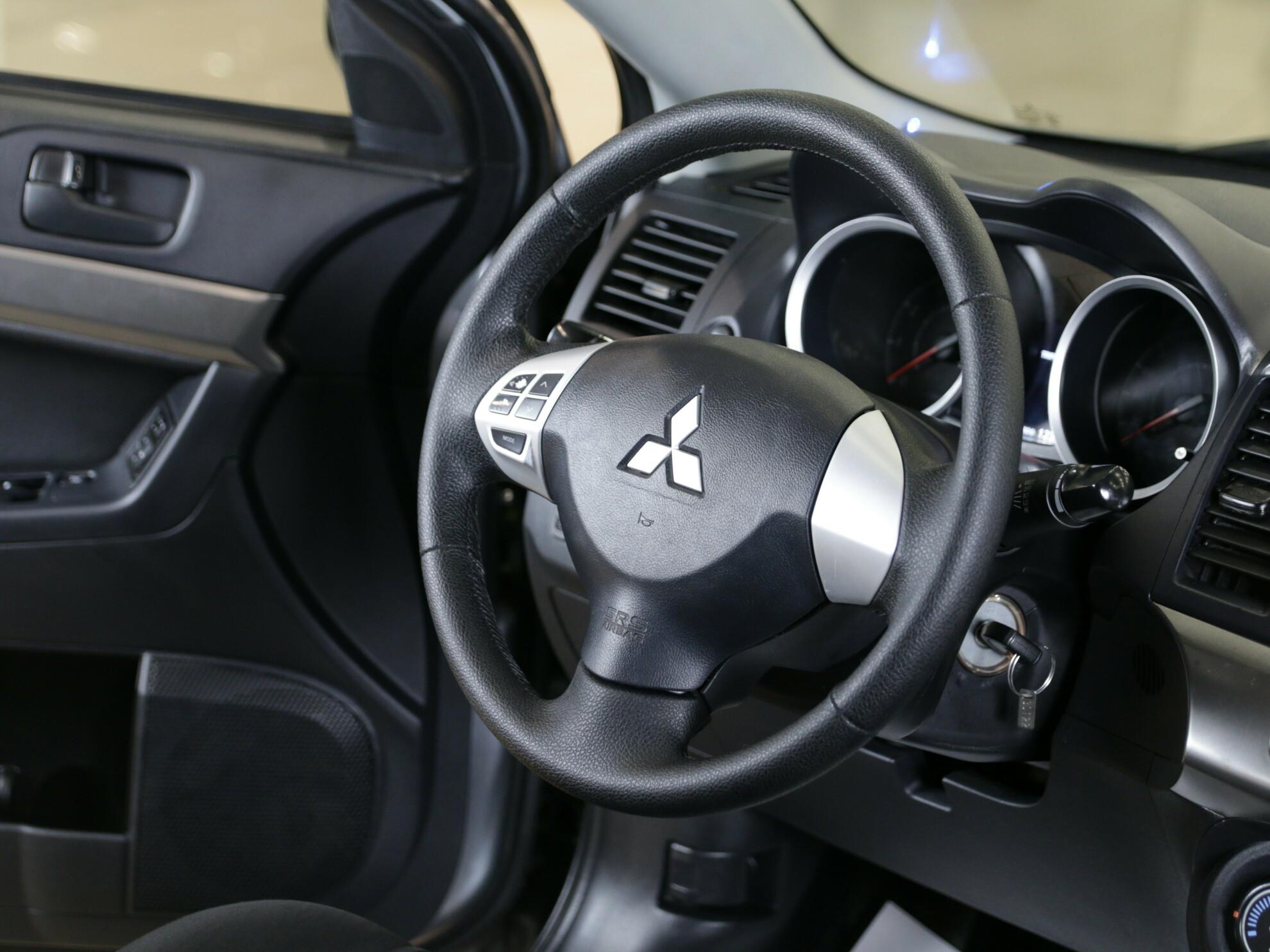 фото автомобиля 7