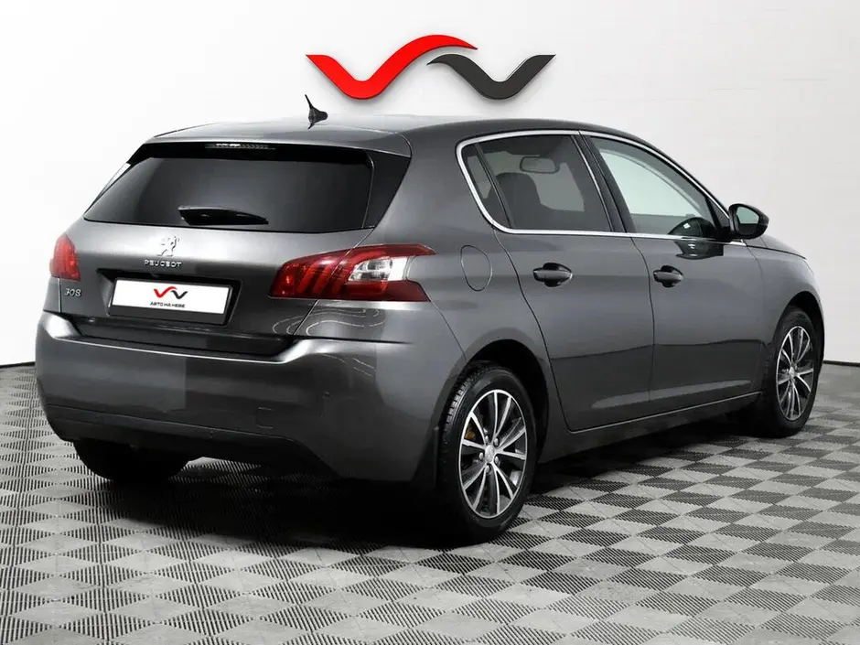 «Авто на Неве»