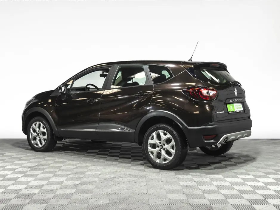 «Авто на Неве»