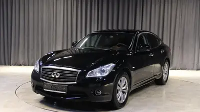 Infiniti M