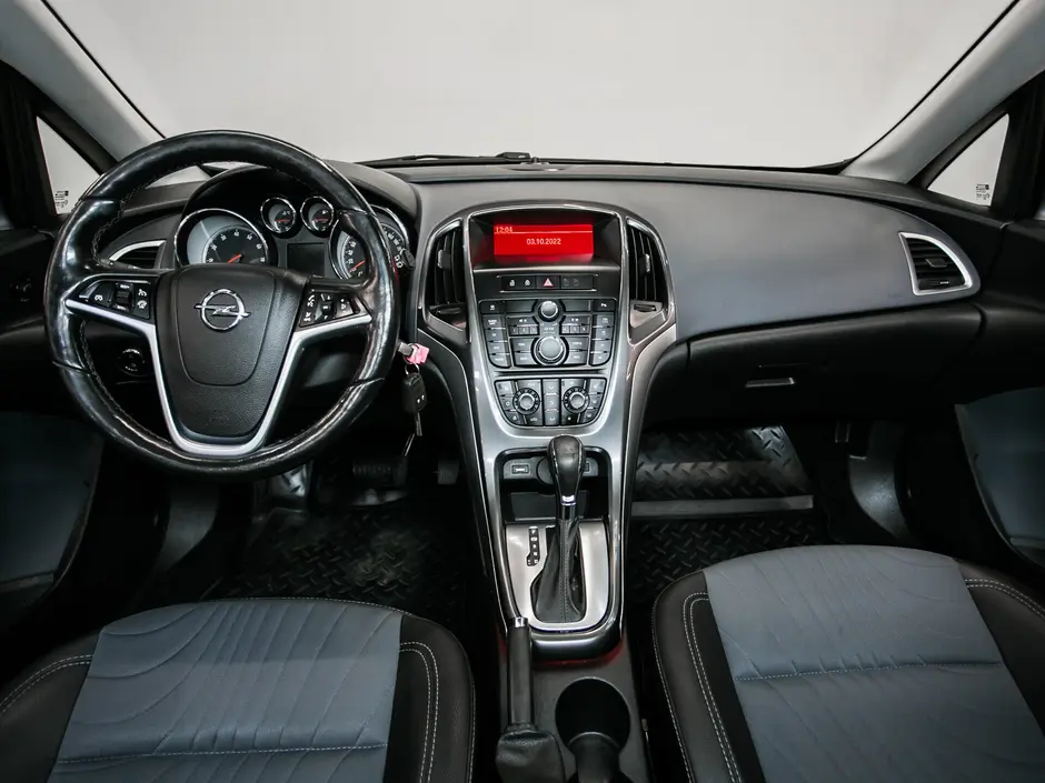 «Авто на Неве»