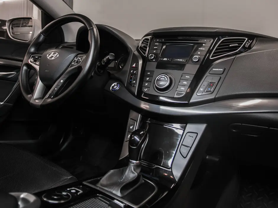 «Авто на Неве»