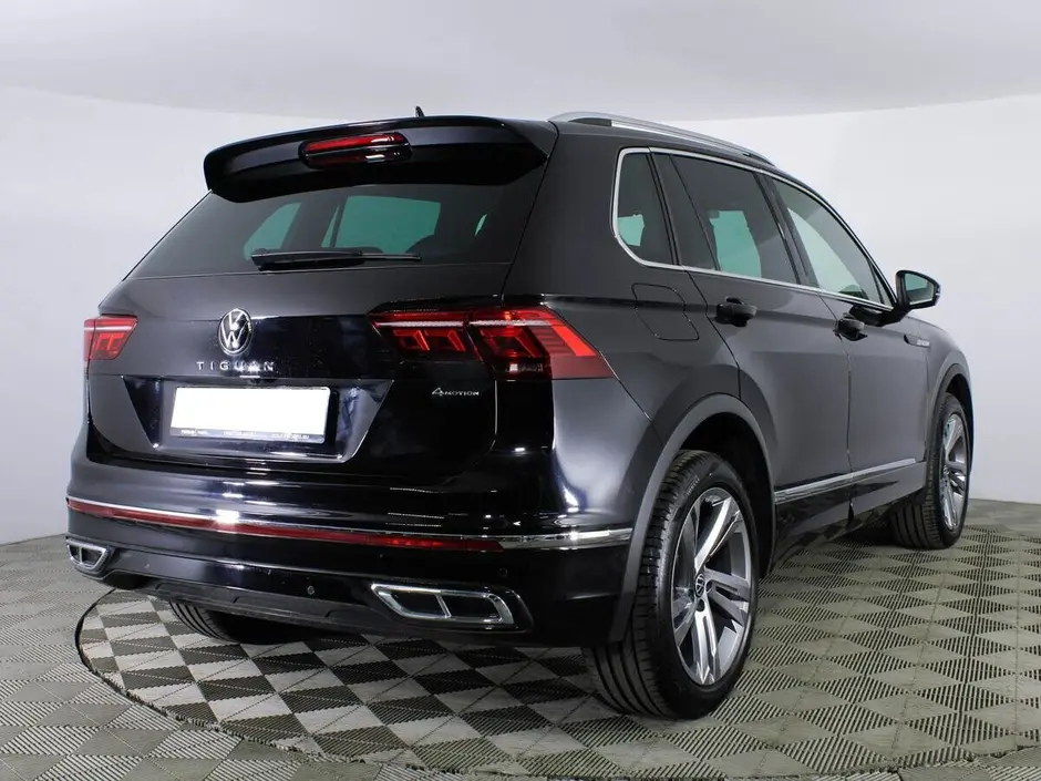 «Авто на Неве»