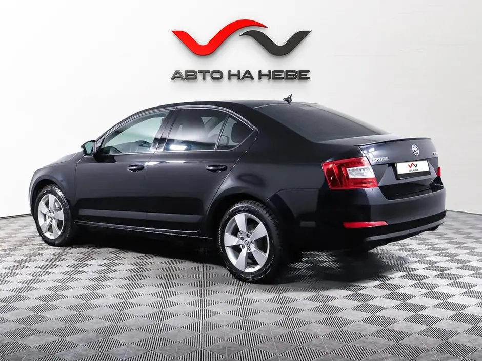 «Авто на Неве»