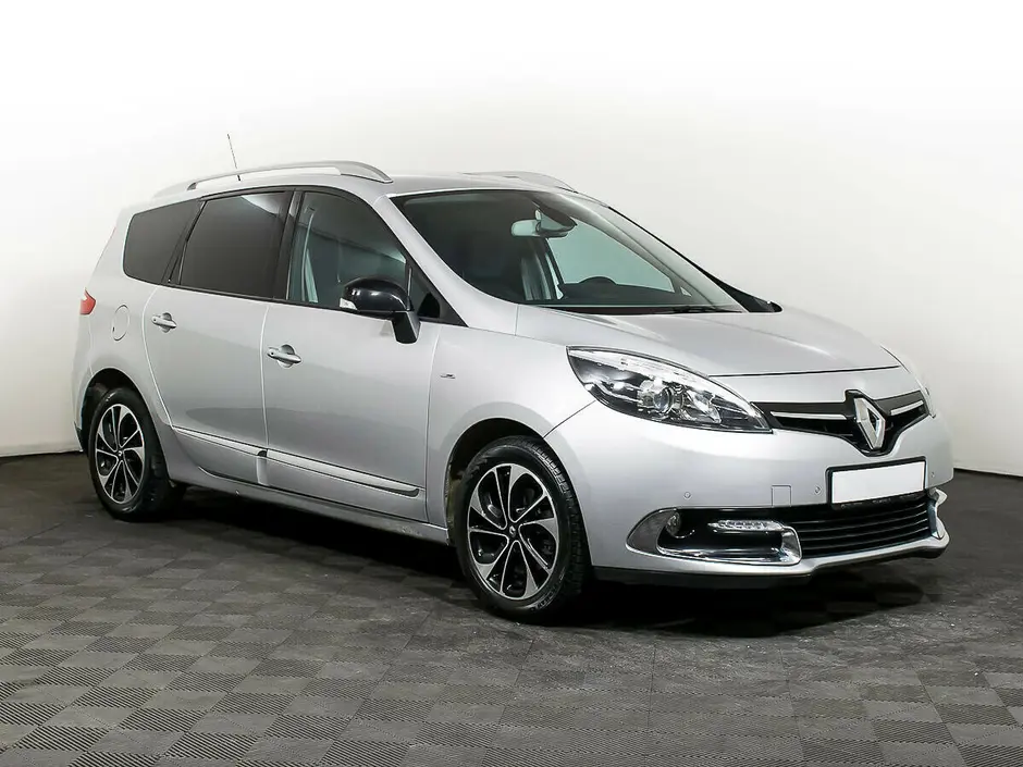 «Авто на Неве»