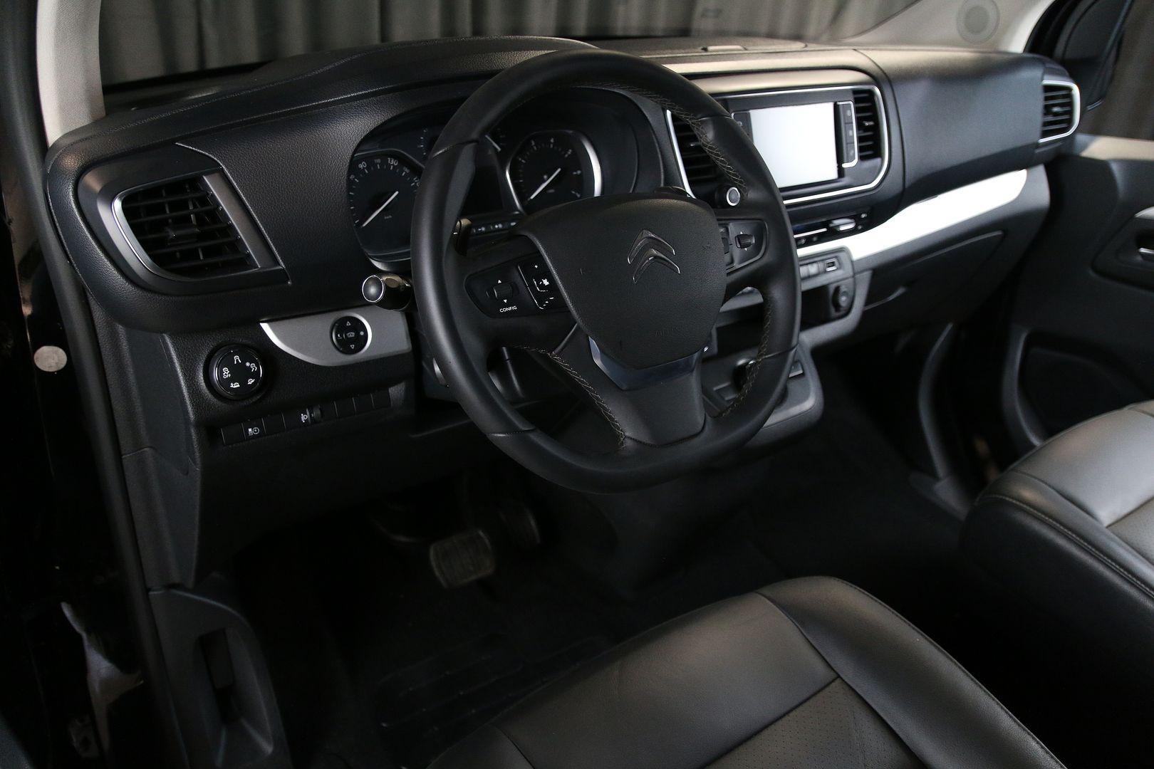 фото автомобиля 11