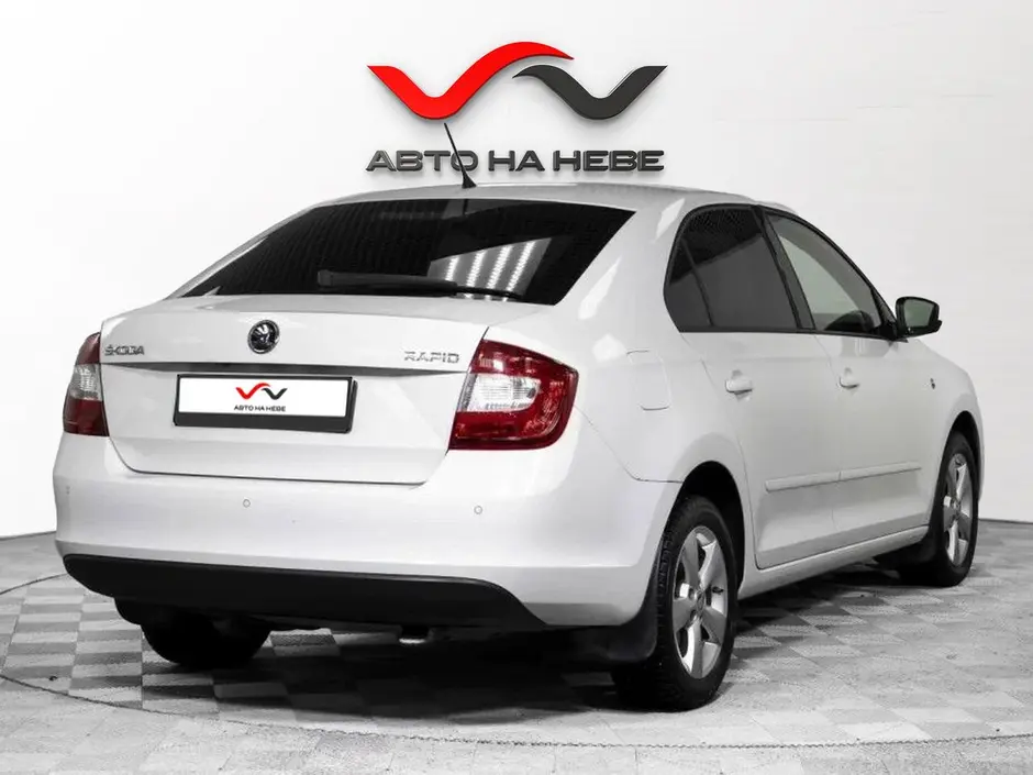«Авто на Неве»