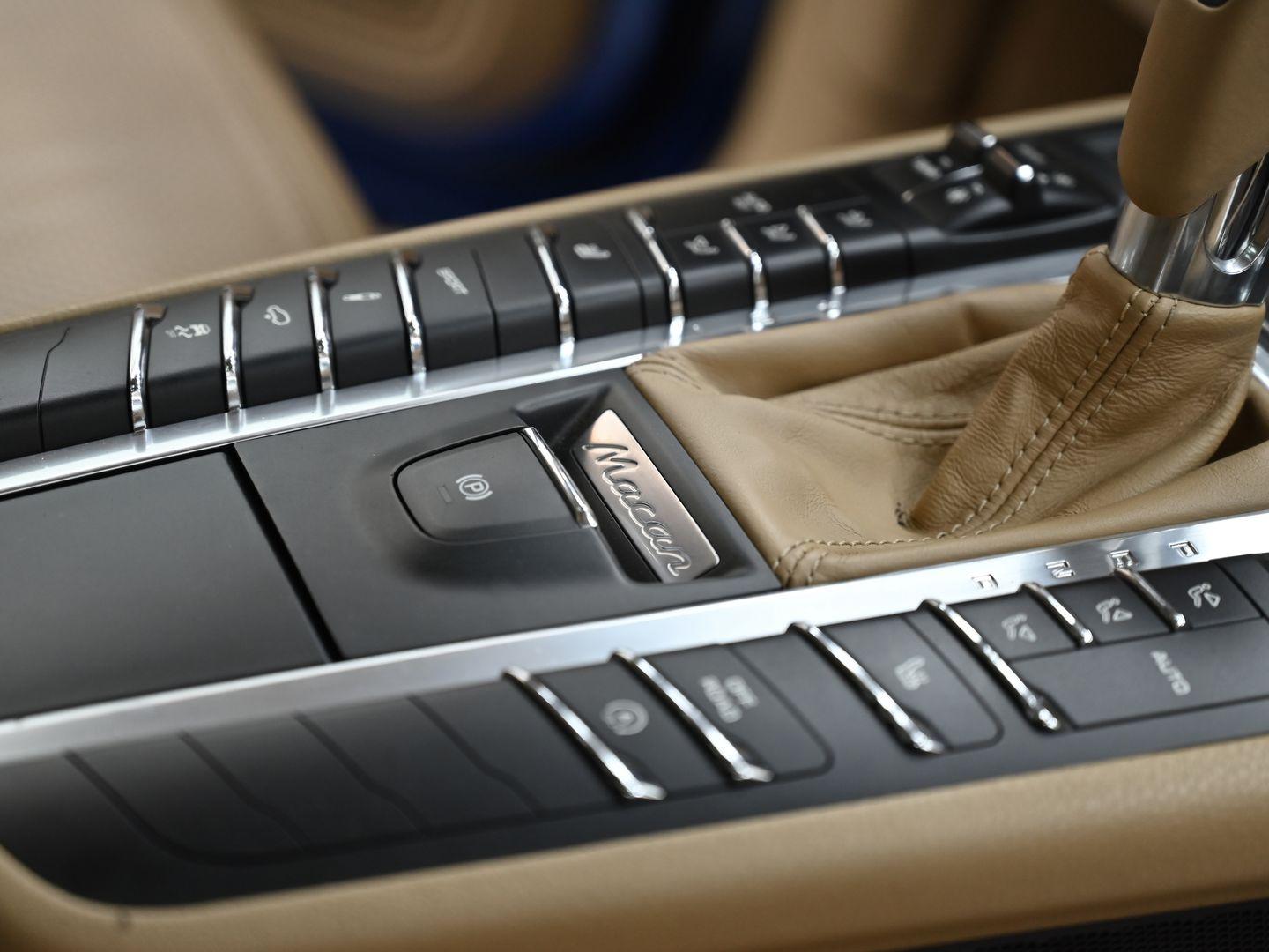 фото автомобиля 14