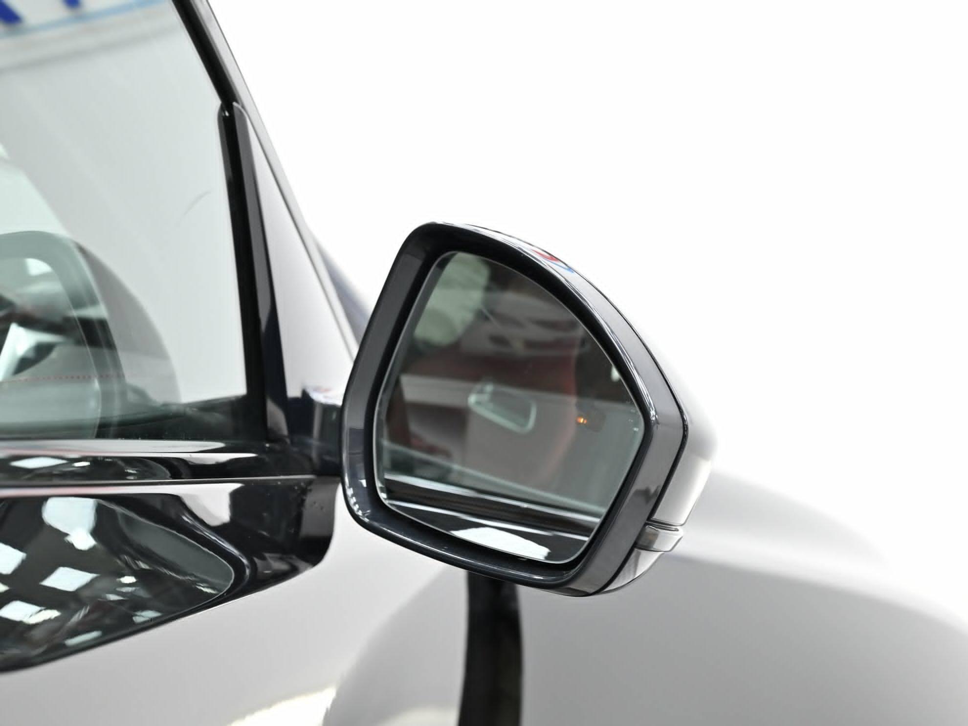 фото автомобиля 32