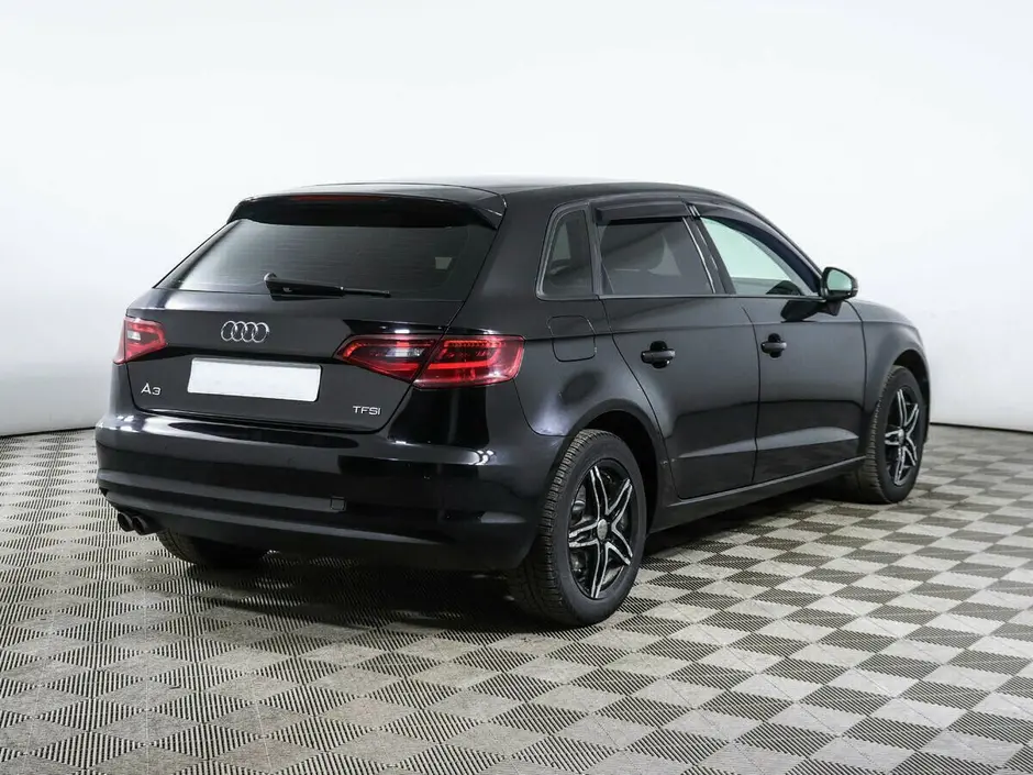 «Авто на Неве»