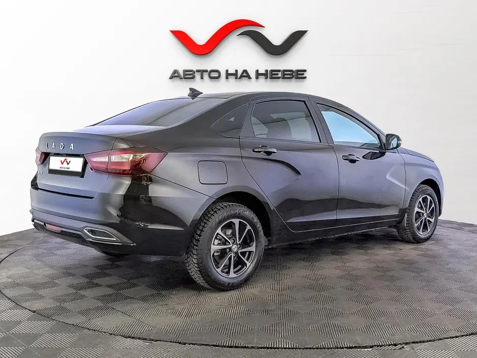 «Авто на Неве»