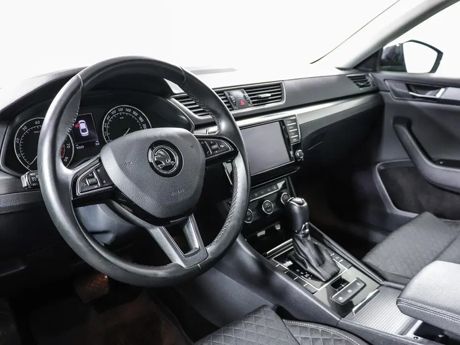 «Авто на Неве»