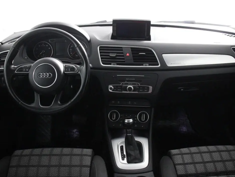 «Авто на Неве»