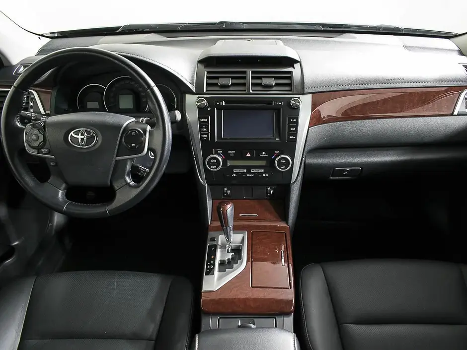 «Авто на Неве»