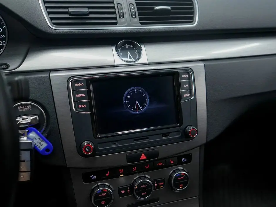 «Авто на Неве»