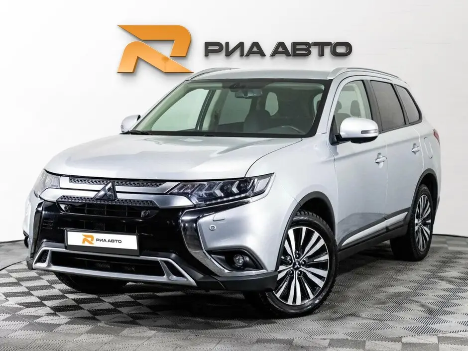 Mitsubishi Outlander, 2019 г.