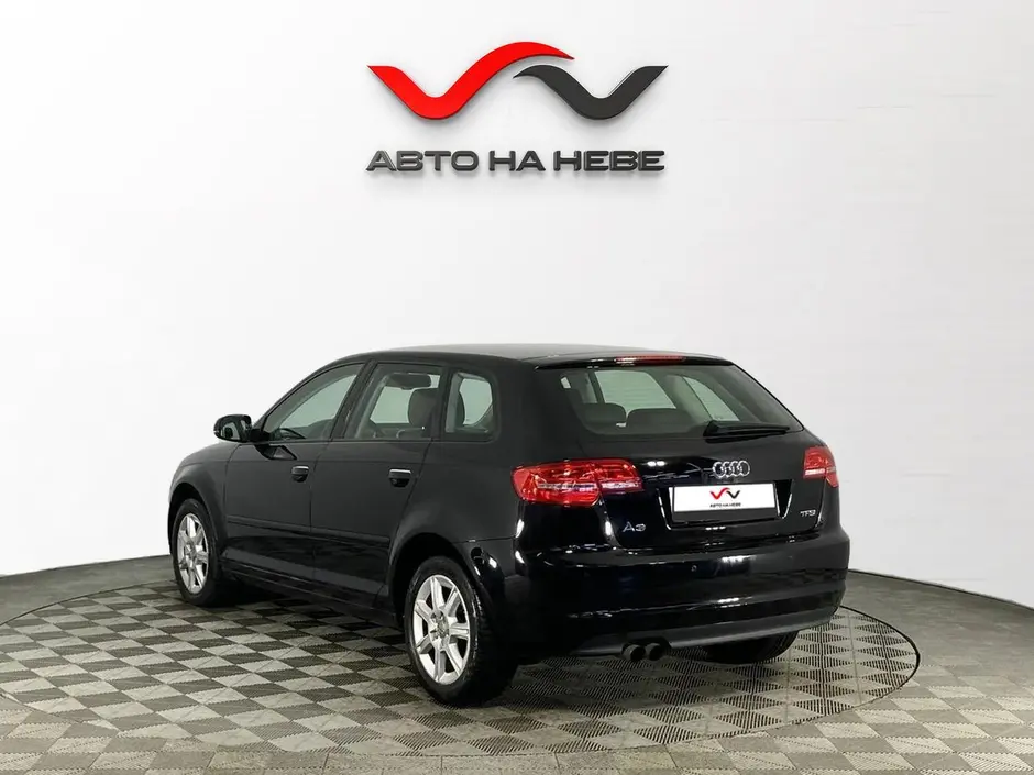 «Авто на Неве»