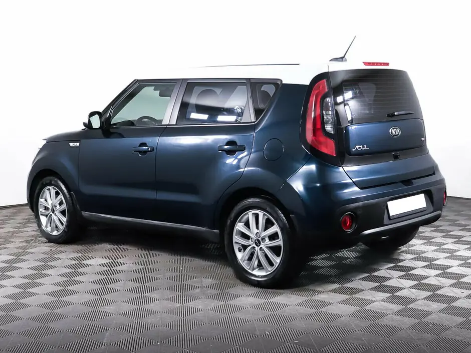 «Авто на Неве»