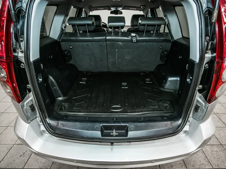 «Авто на Неве»