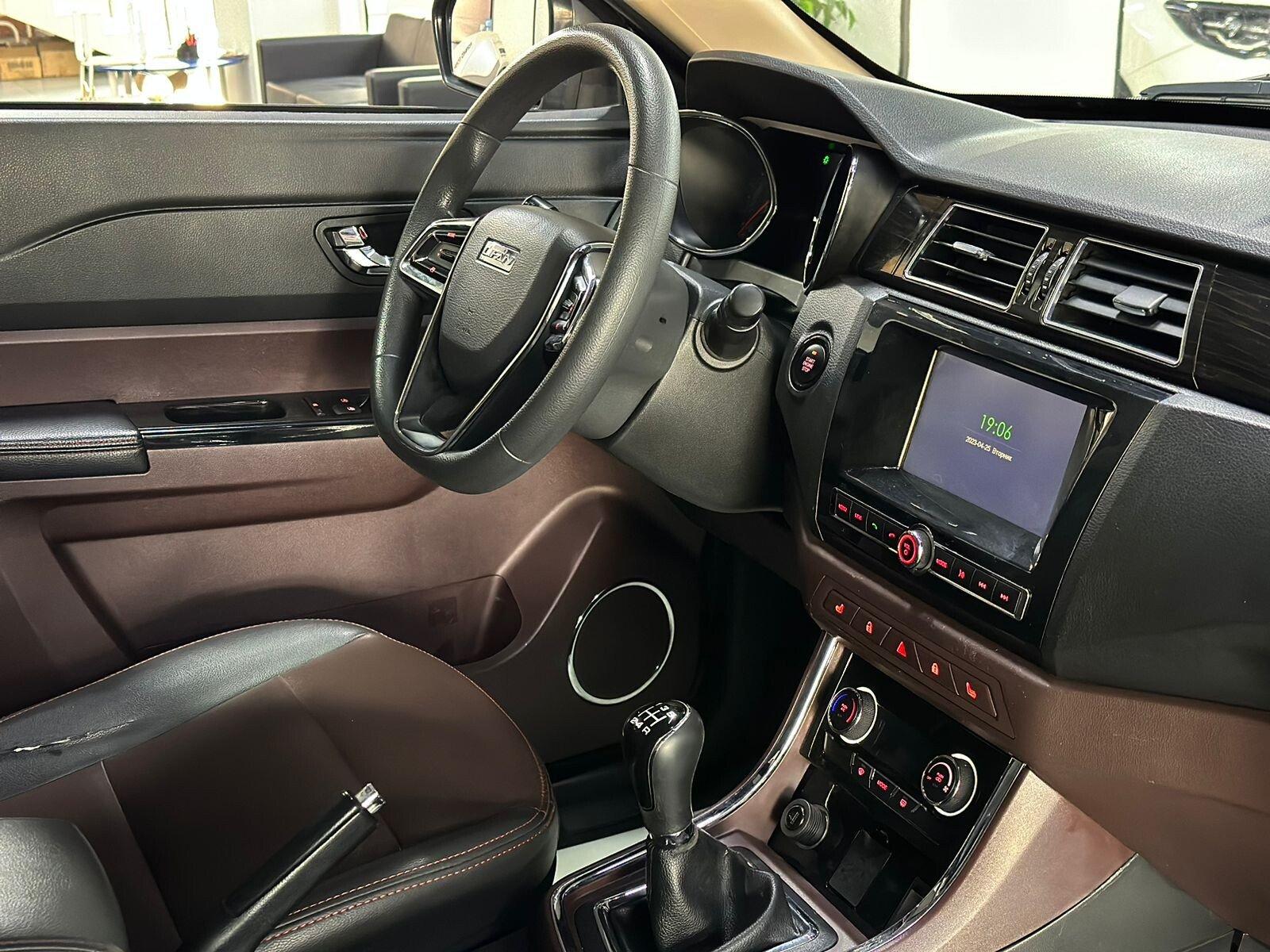фото автомобиля 18