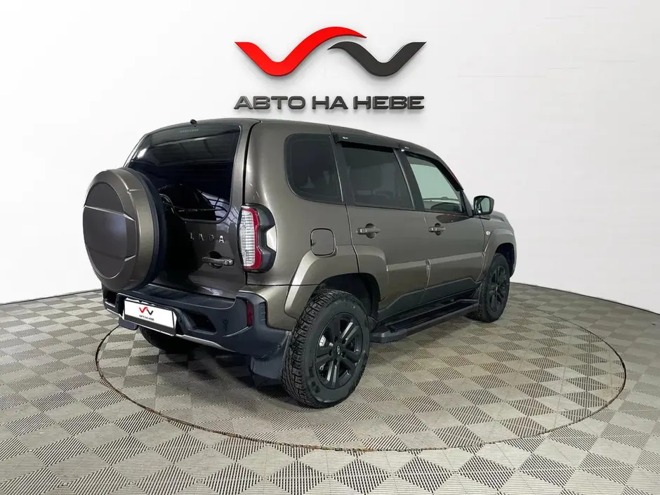 «Авто на Неве»