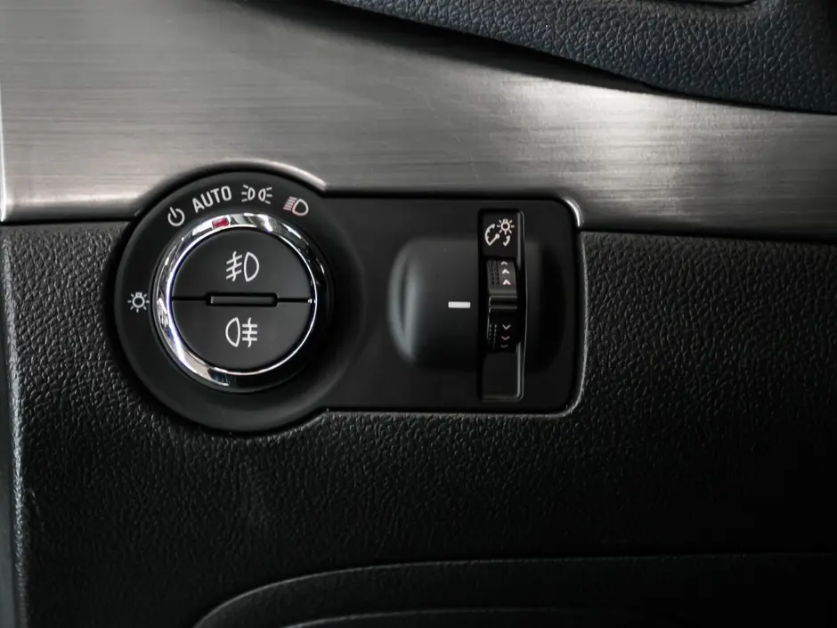 «Авто на Неве»