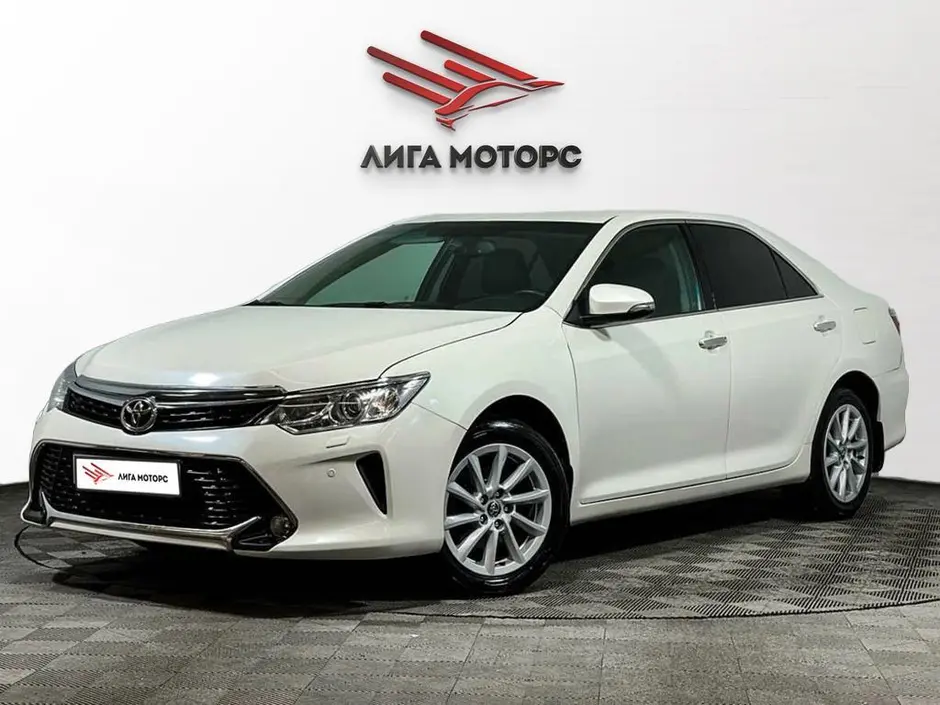 Toyota Camry, 2015 г.
