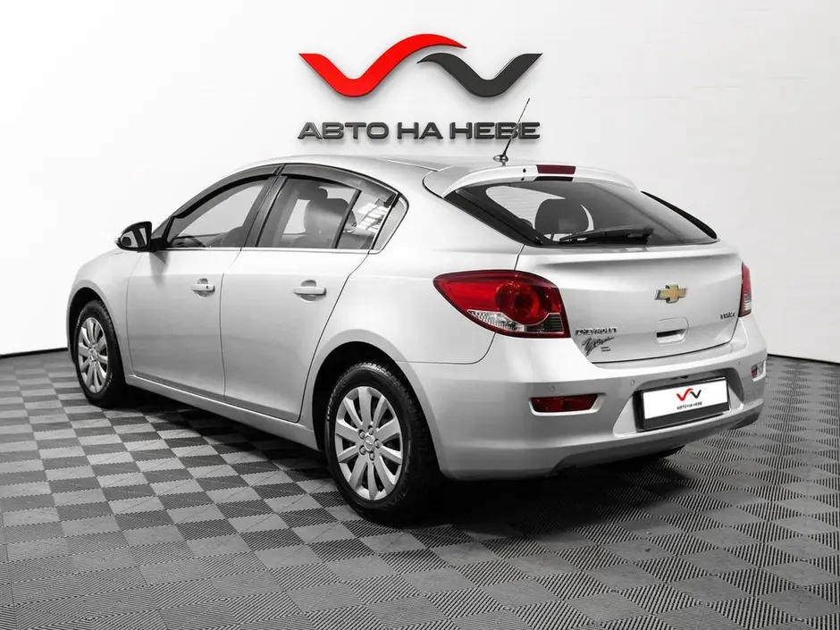 «Авто на Неве»