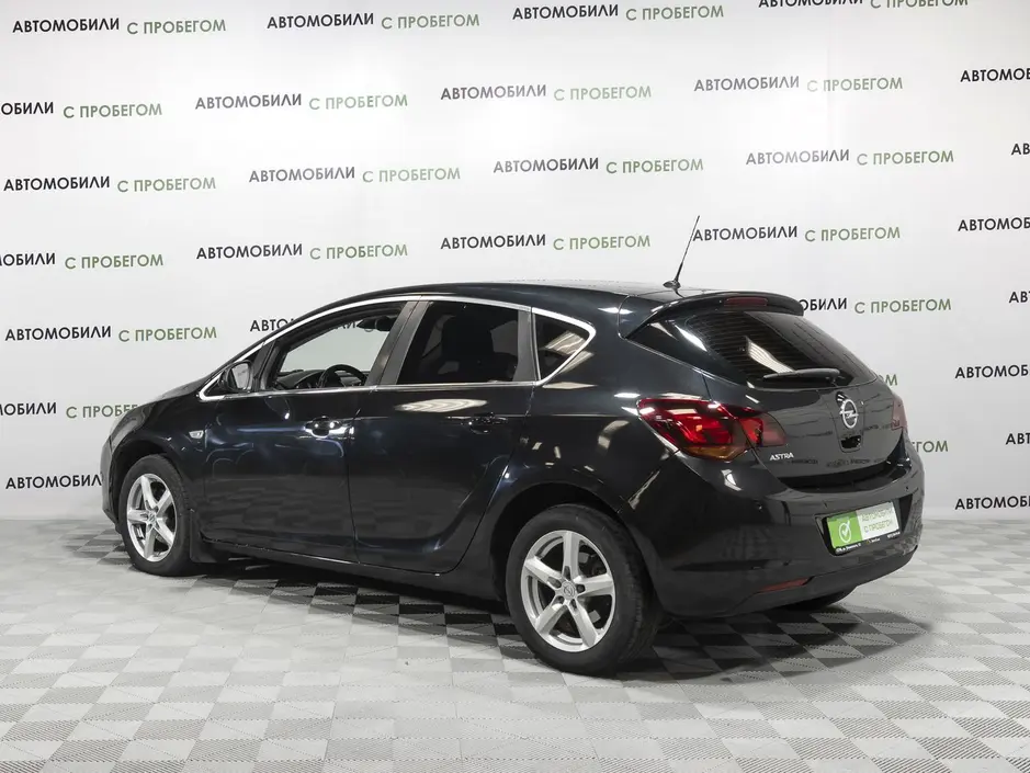 «Авто на Неве»