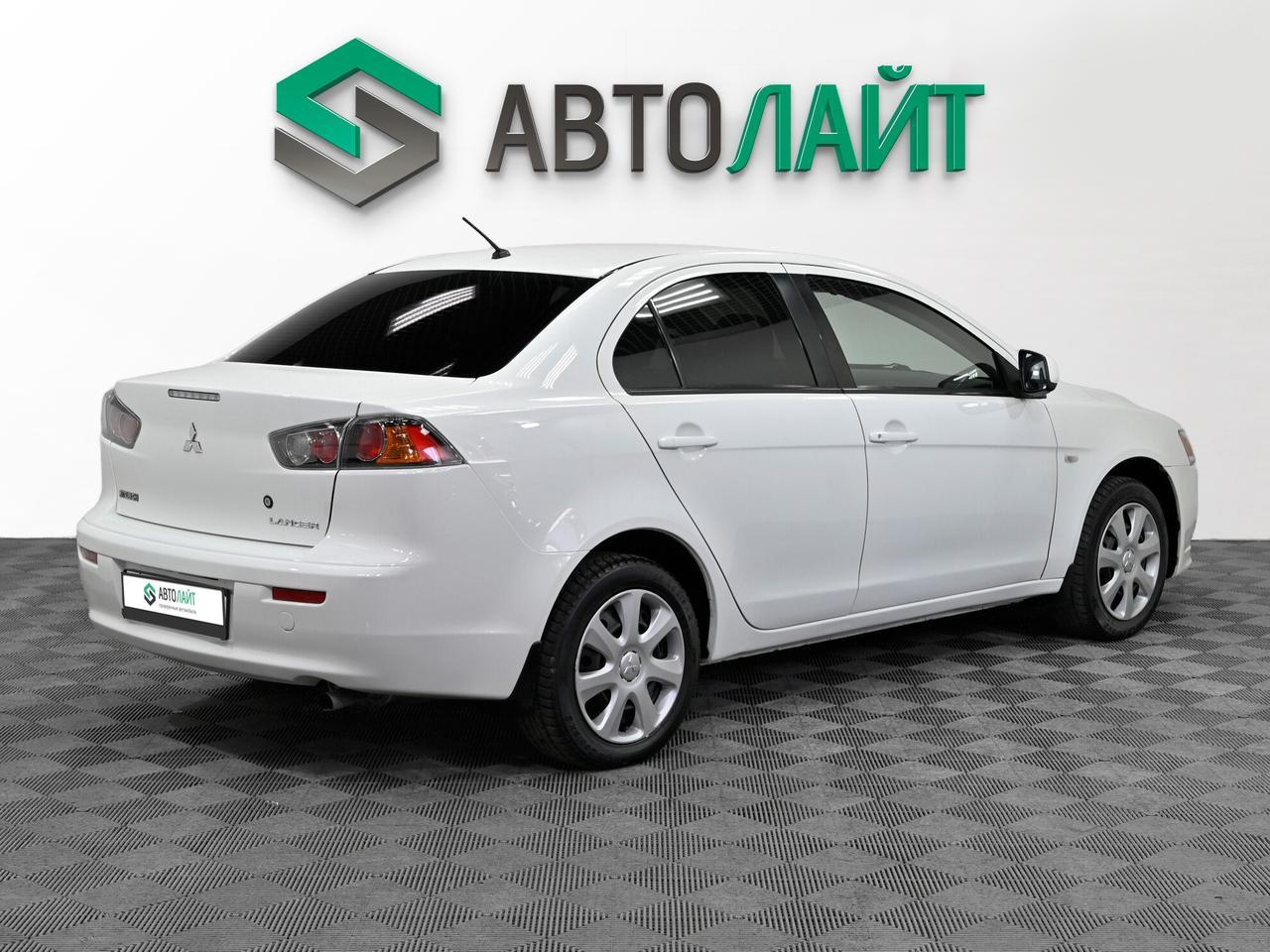 фото автомобиля 1